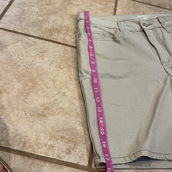 Riders By Lee Midrise Shorts Sz Medium/10 - Picture 5 of 11